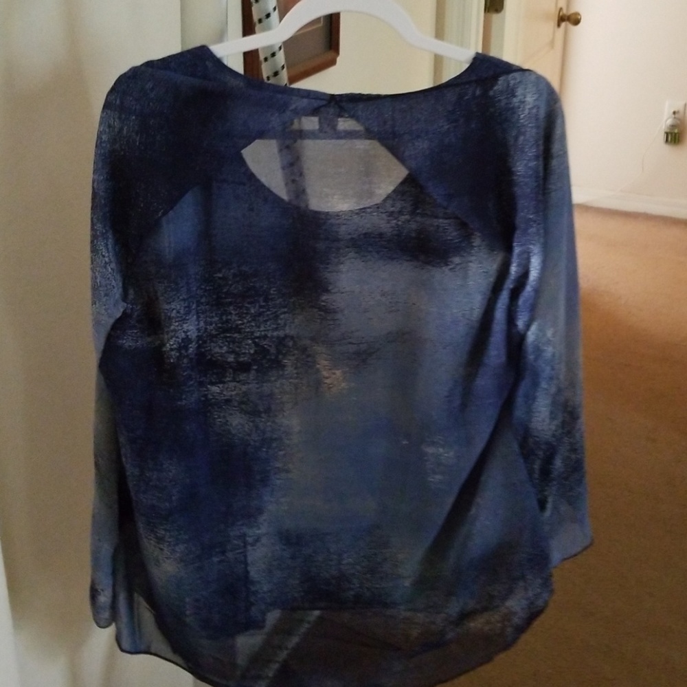 Top - Picture 4 of 4